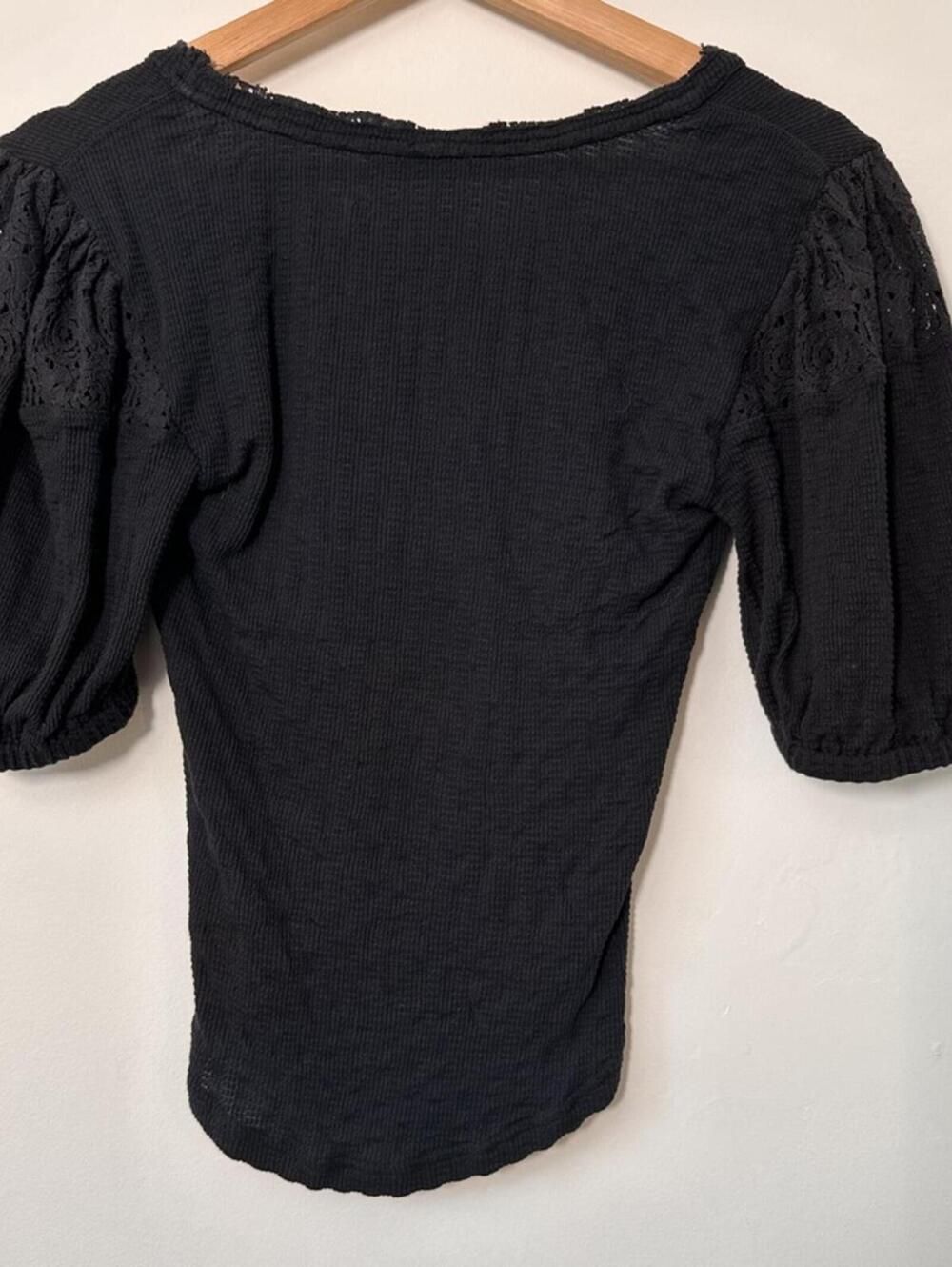Free People St. James Black Crochet T-Shirt Size Small Layering - Picture 7 of 10